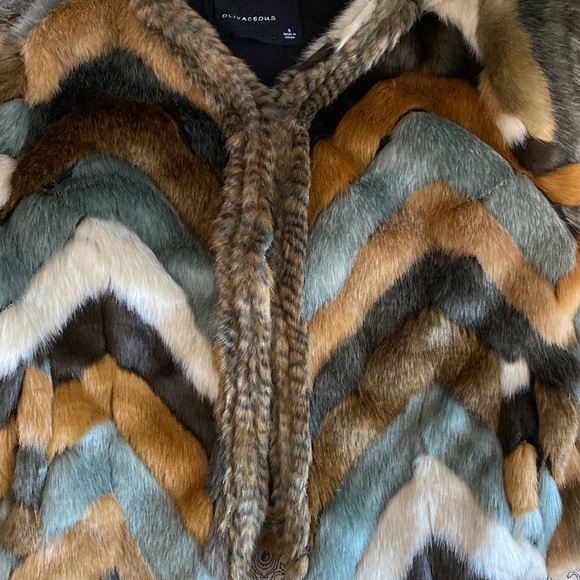 Faux fur jacket - Picture 5 of 5